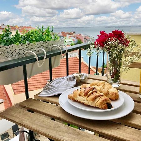 Comfortable Apartment With Balcony And Sea View In Lisbon 50 M² Экстерьер фото