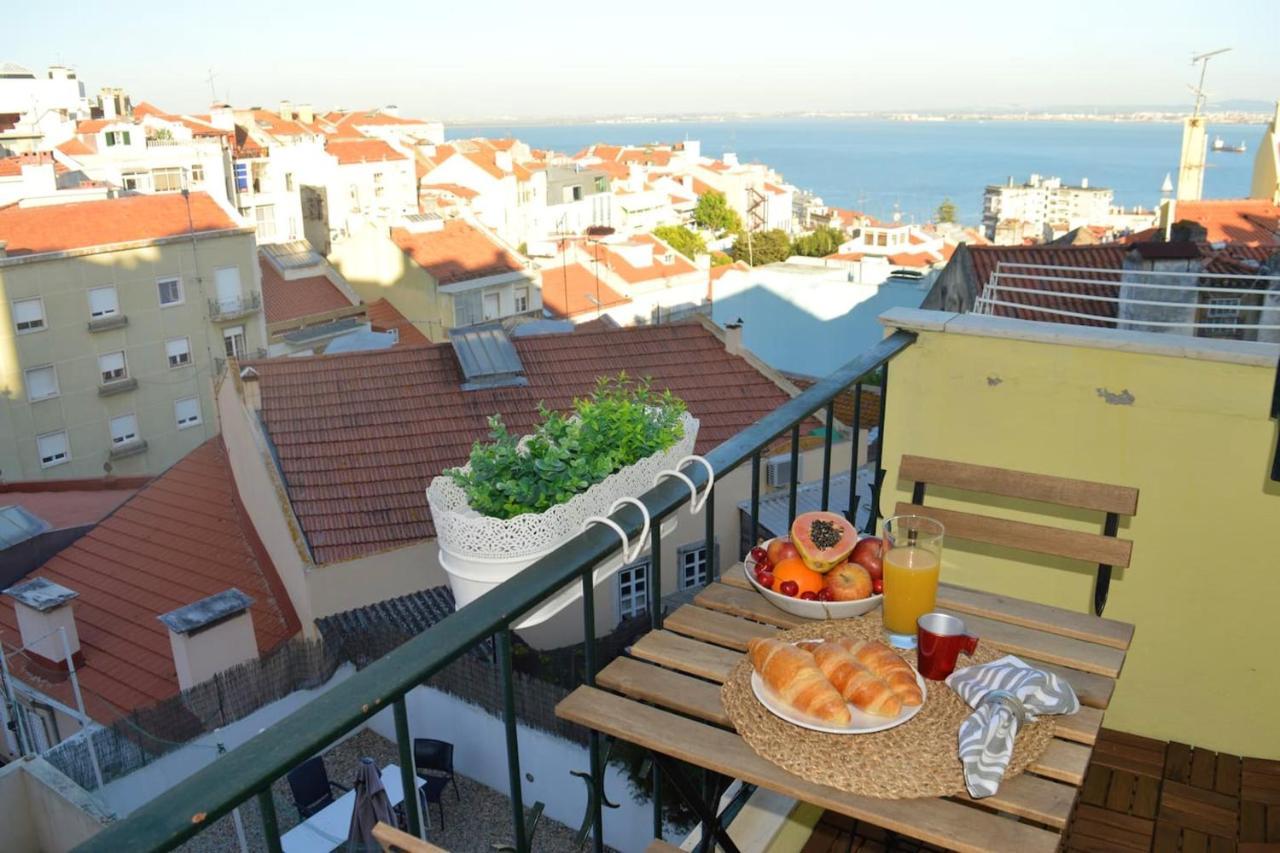 Comfortable Apartment With Balcony And Sea View In Lisbon 50 M² Экстерьер фото