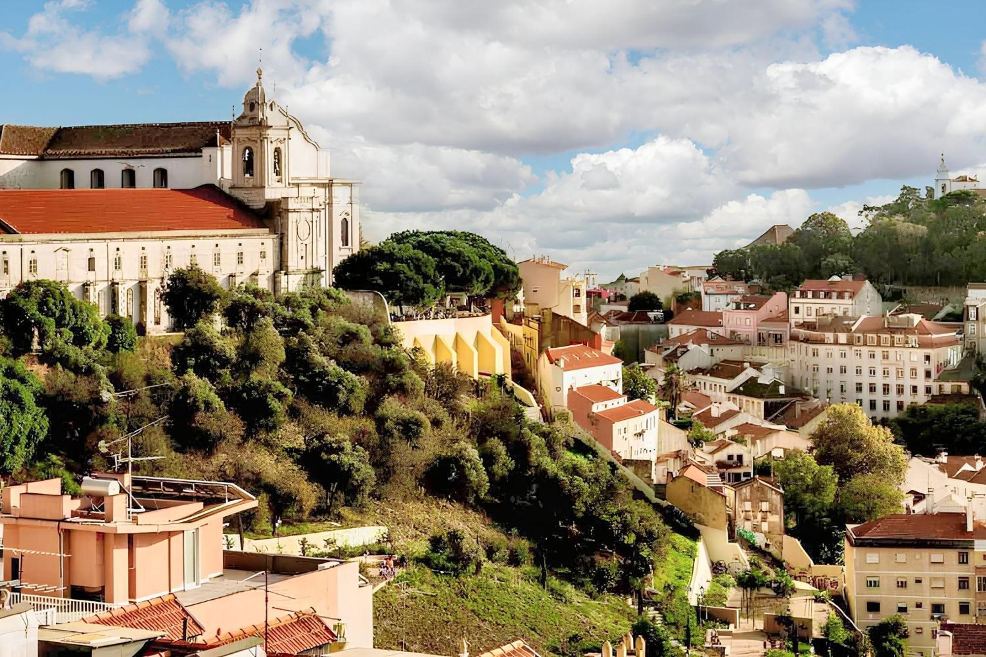 Comfortable Apartment With Balcony And Sea View In Lisbon 50 M² Экстерьер фото